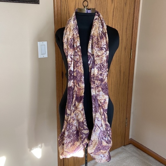 𝅺Miche Maria Floral Scarf Beige and Purple - Picture 4 of 9